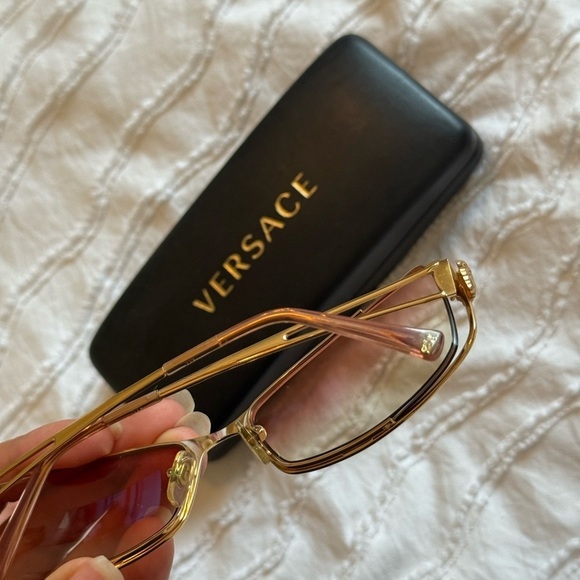 Versace | Y2K Medusa Sunglasses with Gold Frame and Pink Lenses main image 7